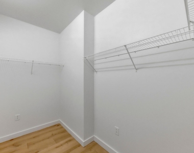 610 Davis St - Photo Thumbnail 14