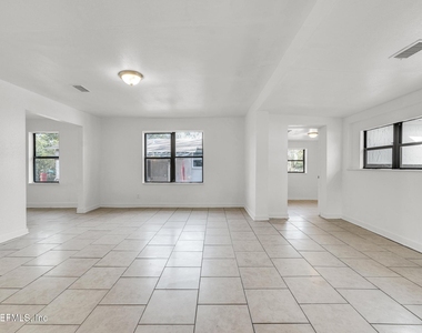 1830 W 27th Street - Photo Thumbnail 18