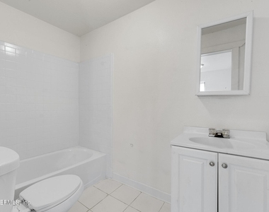 1830 W 27th Street - Photo Thumbnail 13