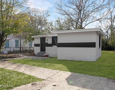 1830 W 27th Street - Photo Thumbnail 2