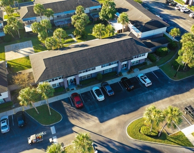 695 A1a N - Photo Thumbnail 18