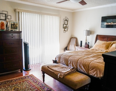 695 A1a N - Photo Thumbnail 12