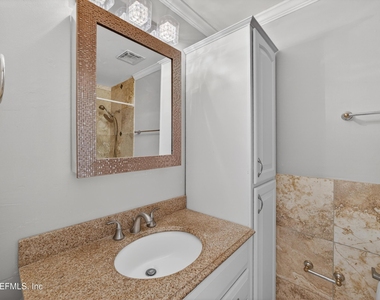 695 A1a N - Photo Thumbnail 53