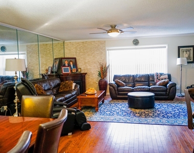 695 A1a N - Photo Thumbnail 5