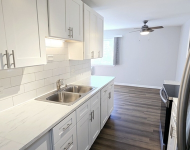 10 Oak Avenue - Photo Thumbnail 1