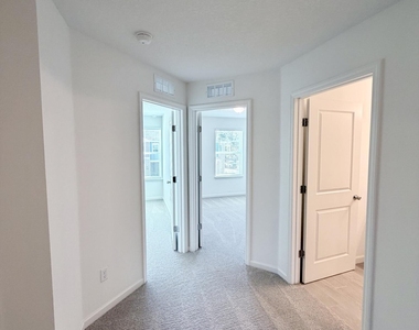 2113 Windward Cay Lane - Photo Thumbnail 16