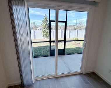 2113 Windward Cay Lane - Photo Thumbnail 10