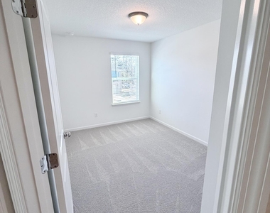 2113 Windward Cay Lane - Photo Thumbnail 19