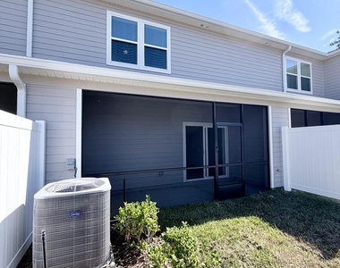 2113 Windward Cay Lane - Photo Thumbnail 11
