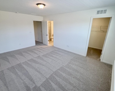 2113 Windward Cay Lane - Photo Thumbnail 25