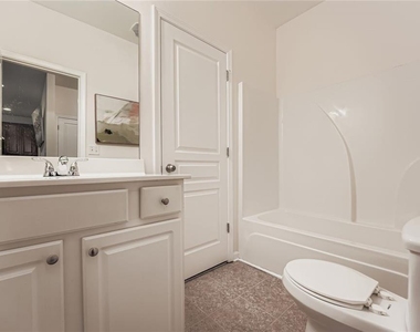 1240 Grayson Oaks Drive - Photo Thumbnail 14