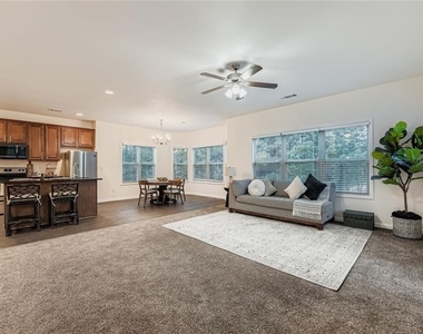 1240 Grayson Oaks Drive - Photo Thumbnail 6