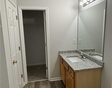 1564 Log Cabin Lane - Photo Thumbnail 16