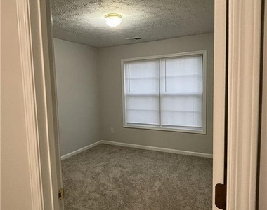 1564 Log Cabin Lane - Photo Thumbnail 11
