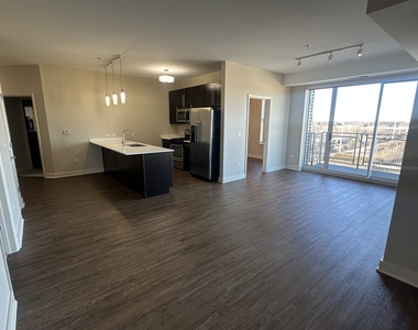 770 Skokie Boulevard - Photo Thumbnail 5