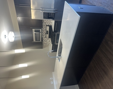 770 Skokie Boulevard - Photo Thumbnail 7