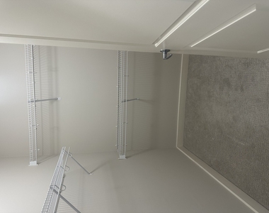770 Skokie Boulevard - Photo Thumbnail 16