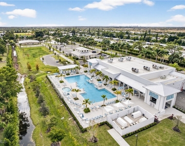 12289 Alamansa Lane - Photo Thumbnail 36