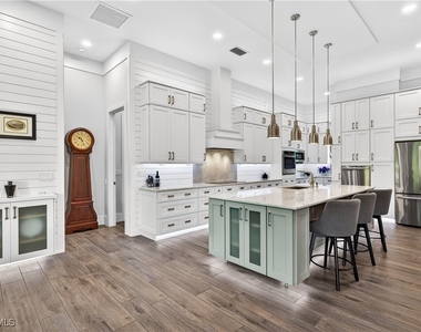 12289 Alamansa Lane - Photo Thumbnail 11