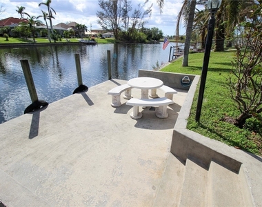 138 Se 20th Street - Photo Thumbnail 17