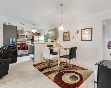 503 E 13th Street - Photo Thumbnail 8