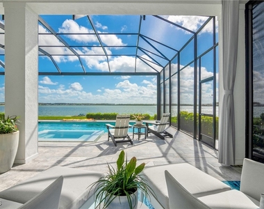19053 Wildblue Boulevard - Photo Thumbnail 28