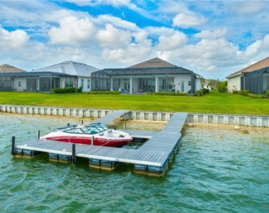 19053 Wildblue Boulevard - Photo Thumbnail 41