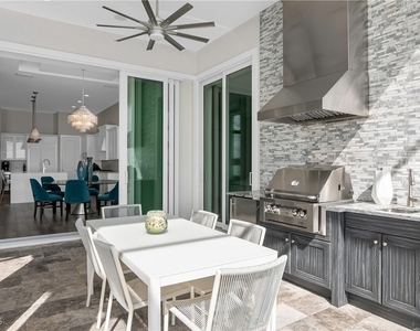 19053 Wildblue Boulevard - Photo Thumbnail 23