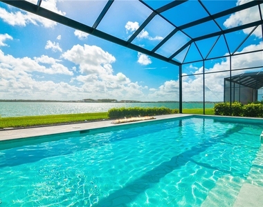 19053 Wildblue Boulevard - Photo Thumbnail 36
