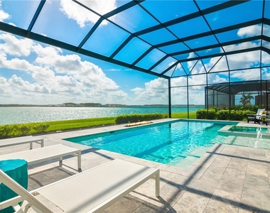 19053 Wildblue Boulevard - Photo Thumbnail 37