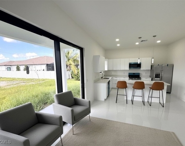 4116 Nw 20th Terrace - Photo Thumbnail 7