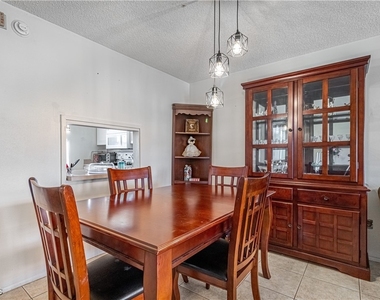 1828 Pine Valley Drive - Photo Thumbnail 5