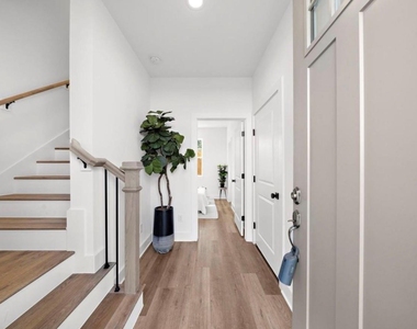835 Elkhart Street - Photo Thumbnail 2