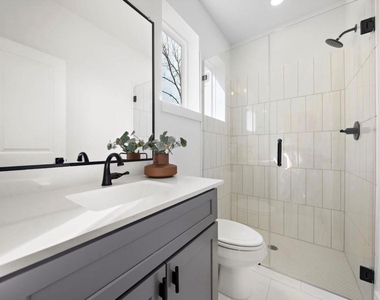 835 Elkhart Street - Photo Thumbnail 13