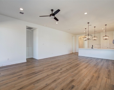 1248 Road 5802 - Photo Thumbnail 3