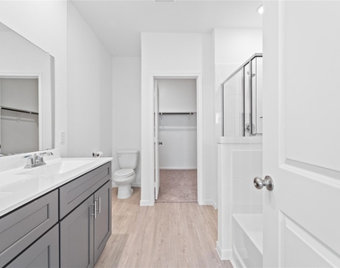 3111 Freiberger Lane - Photo Thumbnail 17