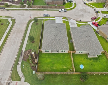 3111 Freiberger Lane - Photo Thumbnail 4