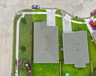3111 Freiberger Lane - Photo Thumbnail 5