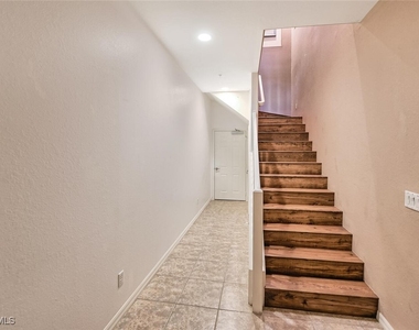 8949 Malibu Street - Photo Thumbnail 4