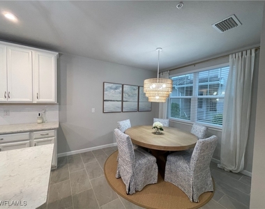 4676 Arboretum Circle - Photo Thumbnail 7