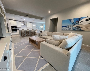 4676 Arboretum Circle - Photo Thumbnail 18