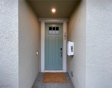 4676 Arboretum Circle - Photo Thumbnail 23
