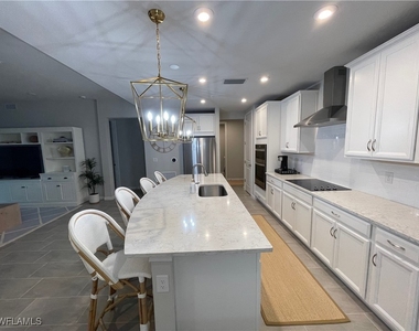 4676 Arboretum Circle - Photo Thumbnail 3