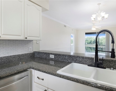 8600 Cedar Hammock Circle - Photo Thumbnail 40
