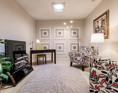 8135 Celeste Drive - Photo Thumbnail 17