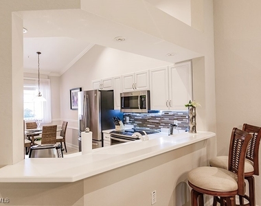8135 Celeste Drive - Photo Thumbnail 13