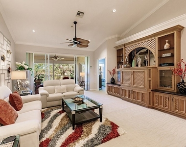 8135 Celeste Drive - Photo Thumbnail 4