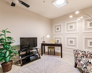 8135 Celeste Drive - Photo Thumbnail 19
