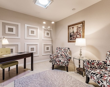8135 Celeste Drive - Photo Thumbnail 16