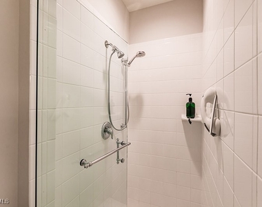 8135 Celeste Drive - Photo Thumbnail 24